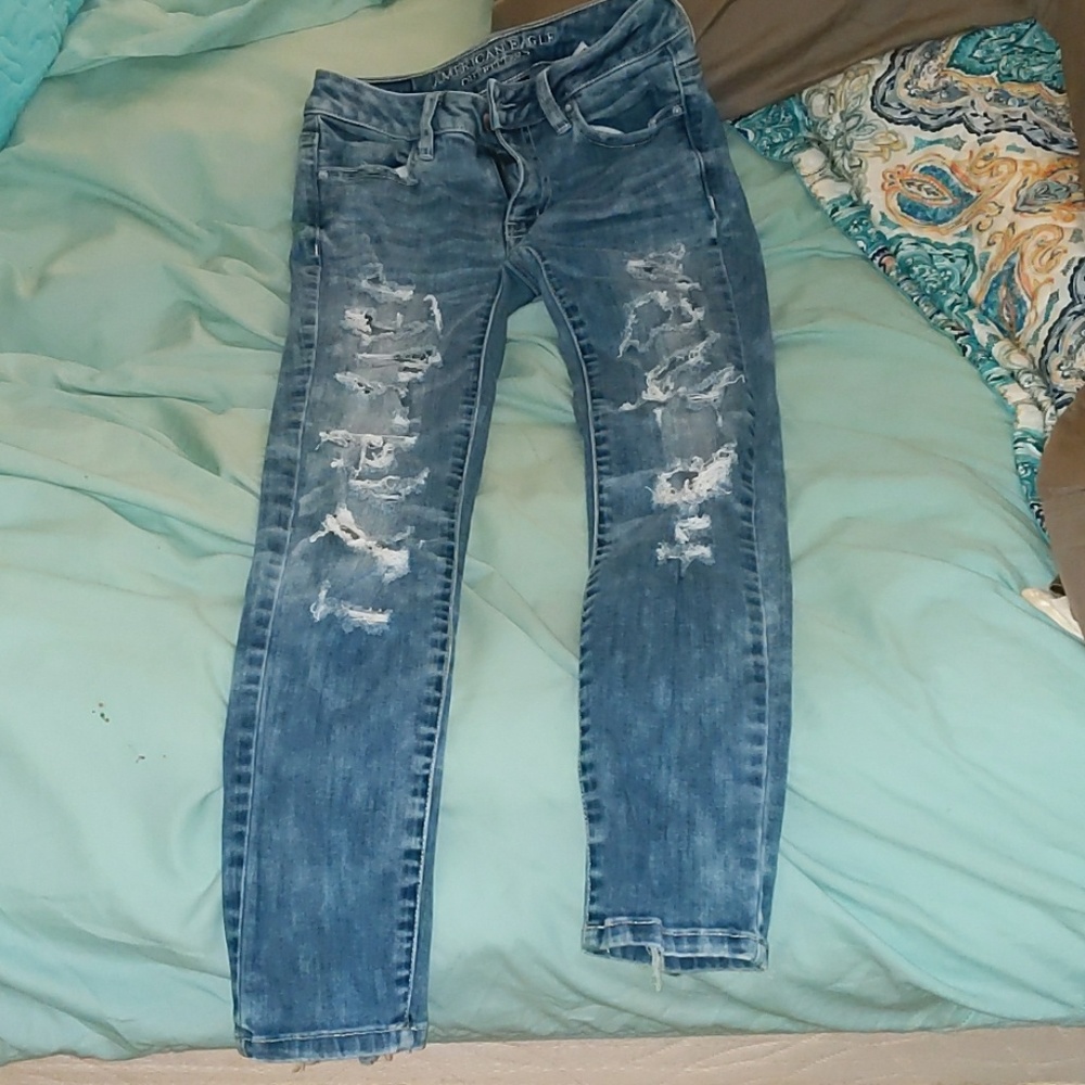 AE destroyed crop jeans